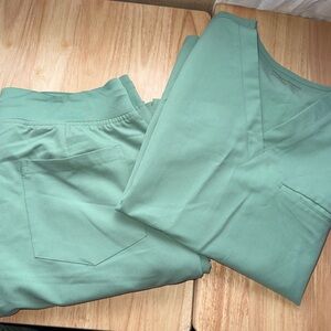 Seafoam green Mandela Women's Scrub Set